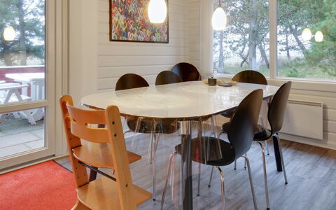 Odsten - 1Km from the Sea: Hout, Huis, Verblijf, Huis, Dak, Landelijk Gebied, Siding, Blokhut, Garden Gebouwen, Hardwood