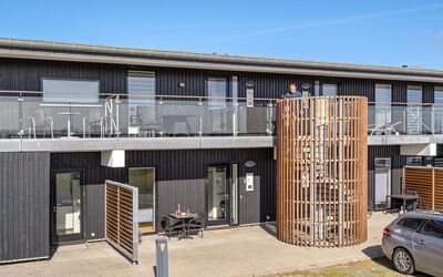 Jurviis - 100M from the Sea