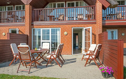 Henrietta - 3.5Km from the Sea: Appartement, Stoel, Beits, Siding, Balkon, Buitenmeubels, Veranda, Dek, Villa, Keuken En Eettafel