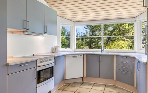Guthmund - 1Km from the Sea: Appartement, Schaduw, Balkon, Stoel, Hek, Buitenmeubels, Aluminium, Kunstgras