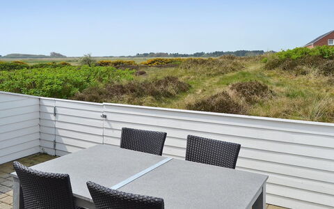 Mirija - 2.3Km from the Sea: Buitenmeubels, Meubilair, Stoel, Schaduw, Buitentafel, Plank, Balkon, Hardwood, Dek