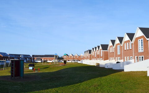 Rauha - 2.3Km from the Sea: Woongebied, Dak, Voorstad, Oprit, Landgoed, Schoorsteen