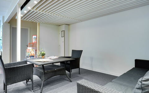 Arabella - 2.3Km from the Sea: Flooring, Verdieping, Plafond, Interieur Ontwerp, Countertop, Keuken, Cabinetry, Kamer, Major Appliance, Lichte Inrichting