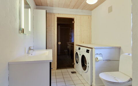 Naili - 3.1Km from the Sea: Hout, Flooring, Meubilair, Wastafel, Interieur Ontwerp, Verdieping, Major Appliance, Countertop, Loodgieterswerkinrichting, Keuken