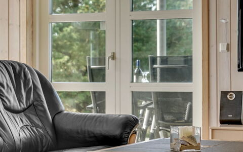 Haghbarth - 2.3Km from the Sea: Hout, Meubilair, Flooring, Interieur Ontwerp, Verdieping, Kamer, Woonkamer, Houten Vloer, Hardwood, Beits