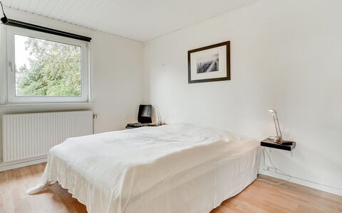 Toralf - 3.5Km from the Sea: Muur, Flooring, Verdieping, Interieur Ontwerp, Hout, Plafond, Slaapkamer, Bed, Houten Vloer, Kamer