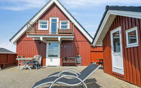 Andor - 500M from the Sea: Struik, Stedelijk Ontwerp, Groundcover, Steen, Appartement, Landgoed, Metselwerk, Balkon, Landscaping