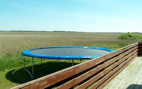 Arnkil - 700M from the Sea: Struik, Stedelijk Ontwerp, Groundcover, Steen, Appartement, Landgoed, Metselwerk, Balkon, Landscaping