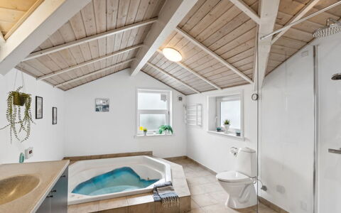 Spurv - 1.8Km from the Sea: Thatching, Verblijf, Huis, Dak, Huis, Boerderij, Hut, Landgoed, Dorp