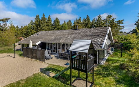 Livni - 3.8Km from the Sea: Gras, Grasland, Landschap, Ecoregio, Plain, Plantengemeenschap, Land Lot, Buitenmeubels, Prairie, Shrubland