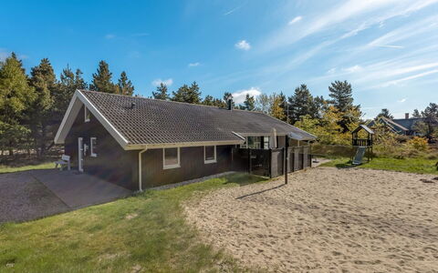 Livni - 3.8Km from the Sea: Gras, Grasland, Landschap, Ecoregio, Plain, Plantengemeenschap, Land Lot, Buitenmeubels, Prairie, Shrubland