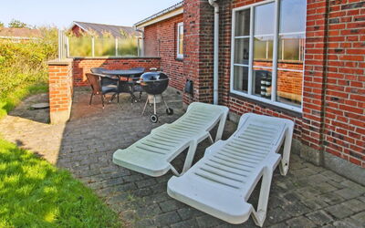 Hendrine - 500M from the Sea