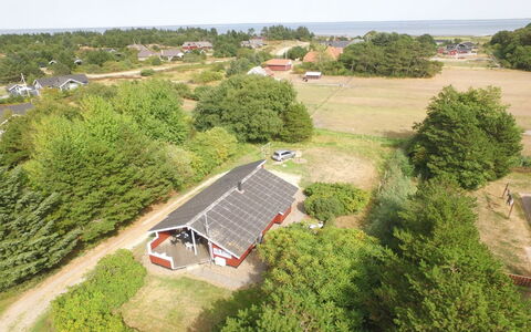 Vivan - 3.8Km from the Sea: Dak, Huis, Landschap, Huis, Landelijk Gebied, Land Lot, Menselijke Nederzetting, Verblijf, Landgoed, Dorp