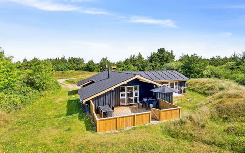 Alessia - 2Km from the Sea: Struik, Stedelijk Ontwerp, Groundcover, Steen, Appartement, Landgoed, Metselwerk, Balkon, Landscaping