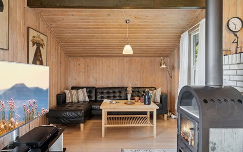 Alessia - 2Km from the Sea: Struik, Stedelijk Ontwerp, Groundcover, Steen, Appartement, Landgoed, Metselwerk, Balkon, Landscaping