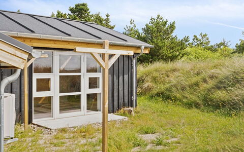 Alessia - 2Km from the Sea: Struik, Stedelijk Ontwerp, Groundcover, Steen, Appartement, Landgoed, Metselwerk, Balkon, Landscaping