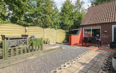 Volmer - 3.9Km from the Sea