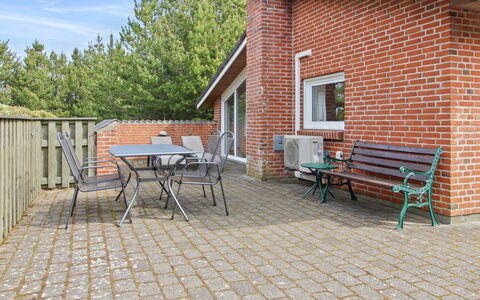 Elsy - 2.6Km from the Sea: Hout, Huis, Verblijf, Huis, Dak, Landelijk Gebied, Siding, Blokhut, Garden Gebouwen, Hardwood