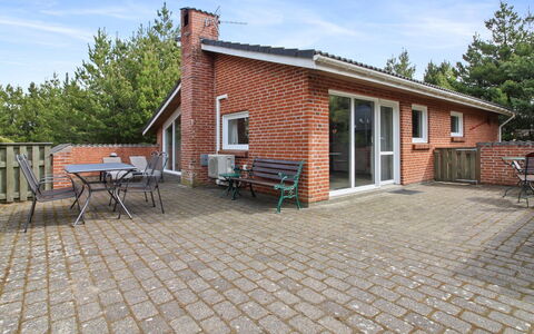 Elsy - 2.6Km from the Sea: Hout, Huis, Verblijf, Huis, Dak, Landelijk Gebied, Siding, Blokhut, Garden Gebouwen, Hardwood