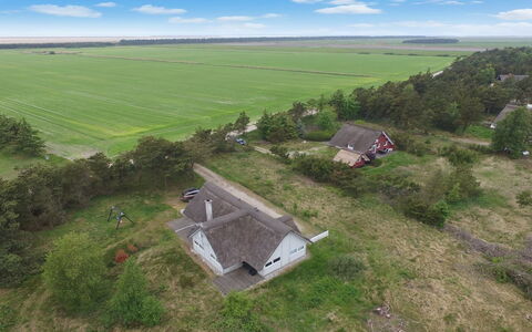Almina - 1Km from the Sea: Grasland, Plain, Ecoregio, Landschap, Veld, Land Lot, Landelijk Gebied, Menselijke Nederzetting, Luchtfotografie