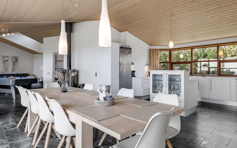 Amundi - 3.8Km from the Sea: Gras, Grasland, Landschap, Ecoregio, Plain, Plantengemeenschap, Land Lot, Buitenmeubels, Prairie, Shrubland