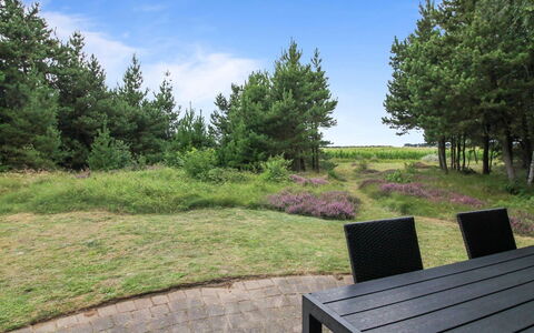 Anna - 1Km from the Sea: Gras, Huis, Dak, Huis, Verblijf, Struik, Land Lot, Landelijk Gebied, Boerderij, Groundcover