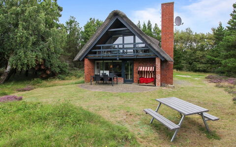 Anna - 1Km from the Sea: Gras, Huis, Dak, Huis, Verblijf, Struik, Land Lot, Landelijk Gebied, Boerderij, Groundcover