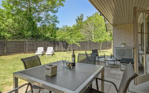 Marka - 2.5Km from the Sea: Buitenmeubels, Meubilair, Stoel, Buitentafel, Schaduw, Tuin, Keuken En Eettafel, Landscaping, Dek, Landgoed