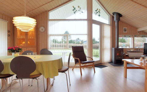 Lilia - 900M from the Sea: Gebouw, Huis, Venster, Huis, Dak, Woongebied, Struik, Verblijf, Land Lot