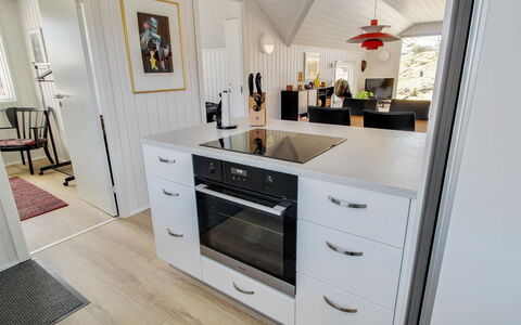 Morlin - 2Km from the Sea: Cabinetry, Flooring, Keuken, Countertop, Hout, Toestel Van De Keuken, Major Appliance, Verdieping, Interieur Ontwerp, Lade