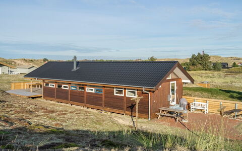 Krak - 1Km from the Sea: Dak, Land Lot, Verblijf, Huis, Landelijk Gebied, Schuur, Siding, Garden Gebouwen, Blokhut, Hut