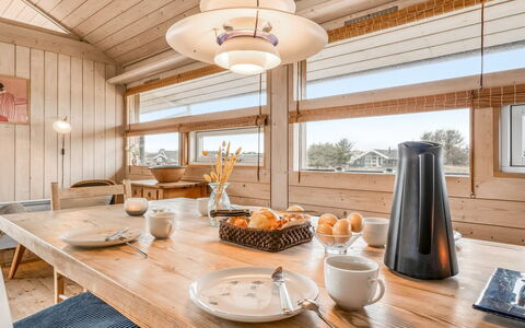 Krak - 1Km from the Sea: Dak, Land Lot, Verblijf, Huis, Landelijk Gebied, Schuur, Siding, Garden Gebouwen, Blokhut, Hut