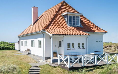 Fridoline - 150M from the Sea: Lucht, Dak, Huis, Architectuur, Huis, Verblijf, Deur, Helling, Boerderij, Landgoed