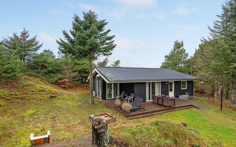 France - 1.1Km from the Sea: Dak, Land Lot, Verblijf, Huis, Landelijk Gebied, Schuur, Siding, Garden Gebouwen, Blokhut, Hut