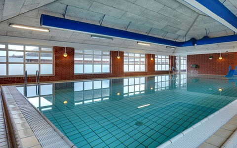 Withulf - 2.3Km from the Sea: Meubilair, Interieur Ontwerp, Stoel, Flooring, Tafel, Toevlucht, Verdieping, Plafond, Kamer, Eco Hotel