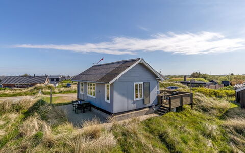Gertraud - 500M from the Sea: Appartement, Schaduw, Balkon, Stoel, Hek, Buitenmeubels, Aluminium, Kunstgras