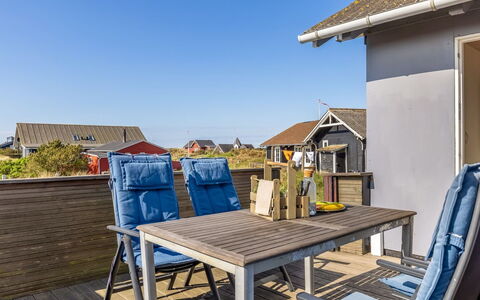 Gertraud - 500M from the Sea: Appartement, Schaduw, Balkon, Stoel, Hek, Buitenmeubels, Aluminium, Kunstgras
