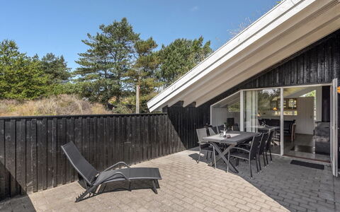 Thera - 2.8Km from the Sea: Hout, Schaduw, Plank, Hardwood, Dek