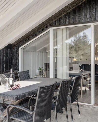 Thera - 2.8Km from the Sea