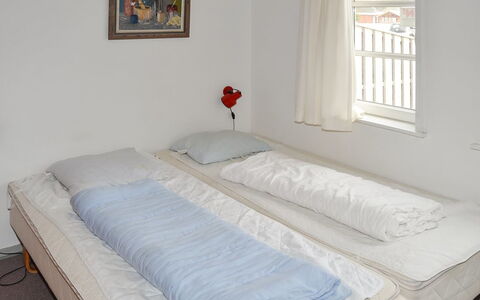 Silja - 2.3Km from the Sea: Dak, Land Lot, Verblijf, Huis, Landelijk Gebied, Schuur, Siding, Garden Gebouwen, Blokhut, Hut