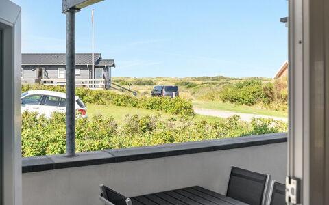Aleksandar - 500M from the Sea: Schaduw, Toevlucht, Tuin, Eco Hotel, Buitenmeubels, Gazon, Stoel, Backyard, Landscaping, Hacienda