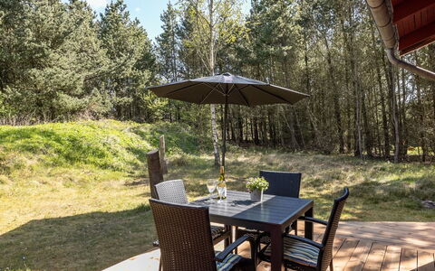 Epiphania - 900M from the Sea: Meubilair, Buitenmeubels, Stoel, Tafel, Buitentafel, Land Lot, Keuken En Eettafel, Tuin, Backyard, Schaduw