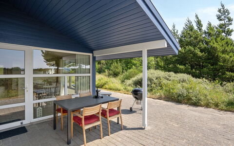 Dorti - 3Km from the Sea: Struik, Stedelijk Ontwerp, Groundcover, Steen, Appartement, Landgoed, Metselwerk, Balkon, Landscaping