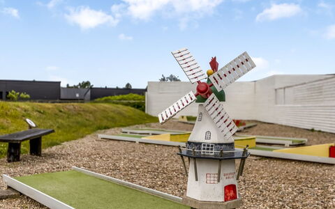 Lotte - 2.3Km from the Sea: Gras, Huis, Dak, Huis, Verblijf, Struik, Land Lot, Landelijk Gebied, Boerderij, Groundcover