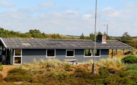 Elsa - 700M from the Sea: Huis, Dak, Huis, Verblijf, Landgoed, Boerderij, Villa, Veranda, Siding