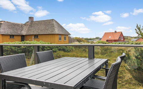 Josie - 200M from the Sea: Gras, Huis, Dak, Huis, Verblijf, Struik, Land Lot, Landelijk Gebied, Boerderij, Groundcover