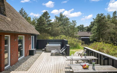 Irlin - 800M from the Sea