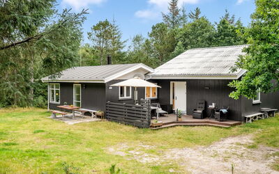 Andresine - 900M from the Sea