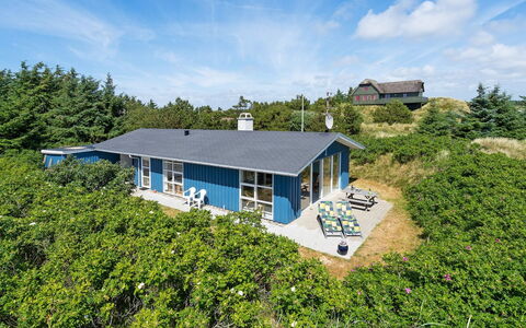 Sigfride - 500M from the Sea