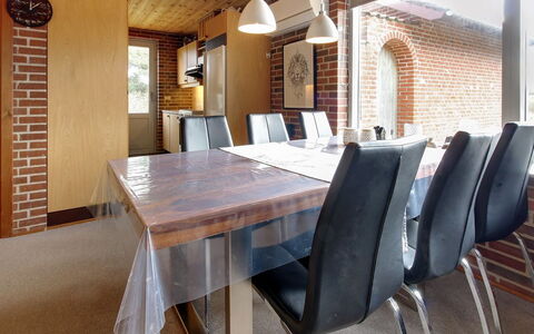Andriana - 600M from the Sea: Dak, Huis, Huis, Verblijf, Siding, Landgoed, Oprit, Garden Gebouwen, Werf, Schuur